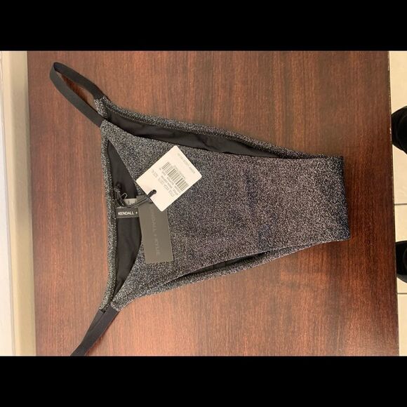 Kendall+ Kyle Bikini bottom size XL, NWT - Picture 5 of 12